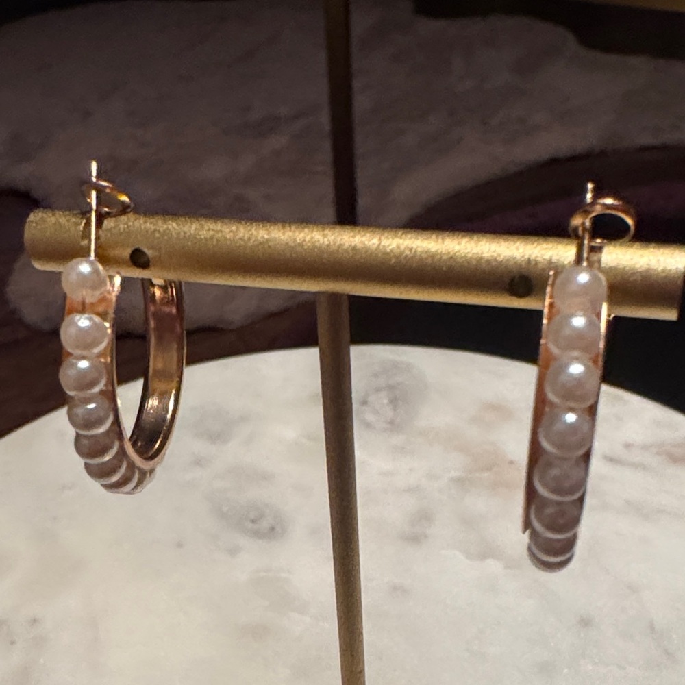 Elegant Gold & Pearl Hoop Earrings 1” Omega Back French Clip Dainty Jewelry - Picture 7 of 11